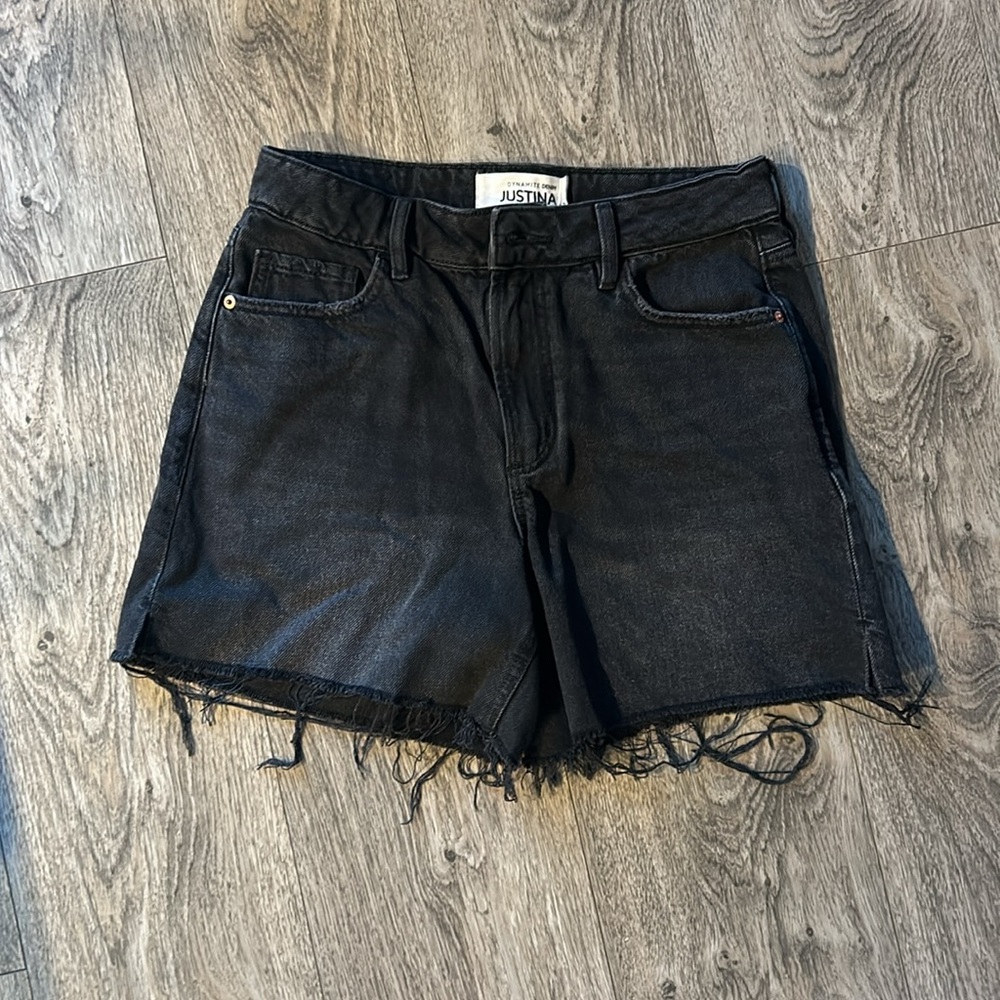 Dynamite justina shorts